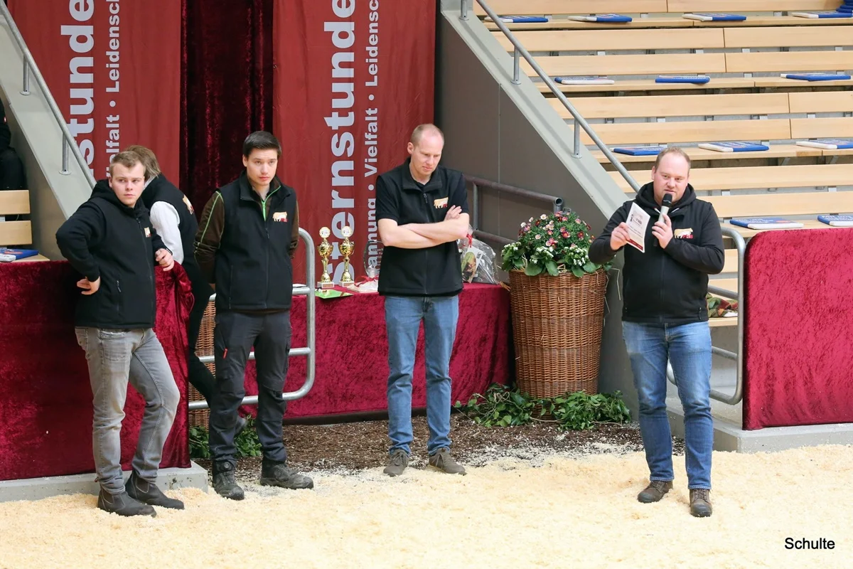 077 Besprechung Der Beschicker Und Jungzuechter (1) A