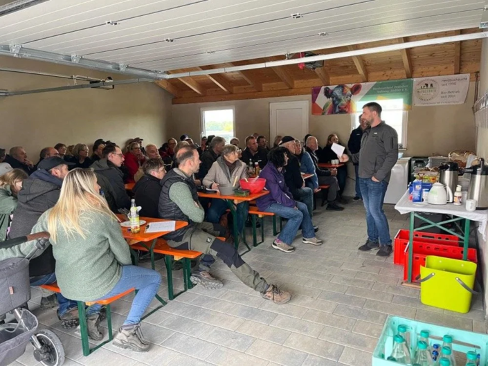 Bewirtung und Vorstellung Galloway Zuchtbetrieb Familie Drexler Bewirtung und Vorstellung Galloway Zuchtbetrieb Familie Drexler